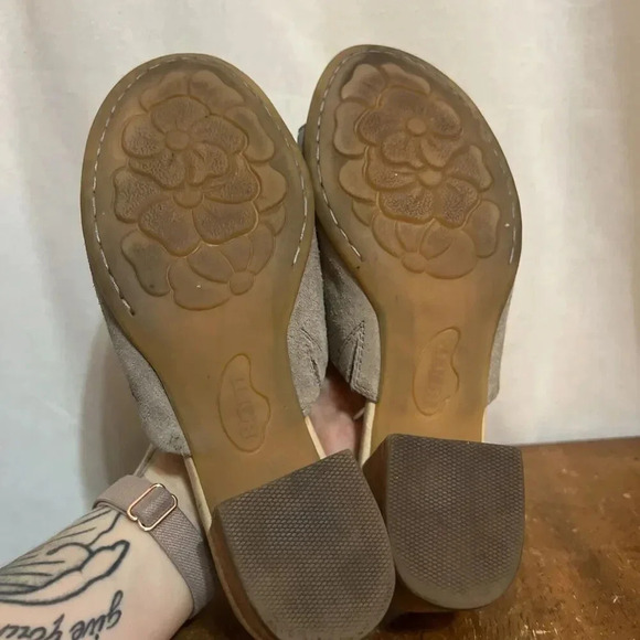 BORN Platform Slide Sandals Womens Size 7 Leather Suede Block Heel Open Toe Chic - Picture 6 of 11